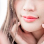 夢占い｜唇の夢の意味は？色つや・荒れている…唇の状況別に解説
