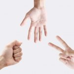 夢占い｜じゃんけんの夢の意味は？やる気の高まりを表す心の暗示
