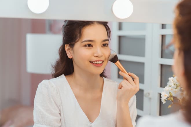 魚顔の特徴は?パーツ別のメイク術や代表的な女性芸能人を紹介 | うらなえる | 無料占い・今日の運勢