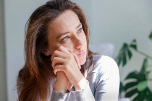 愛貫く?ヤメる?【脈なさそうな長期の恋】あの人の本音◆恋占い